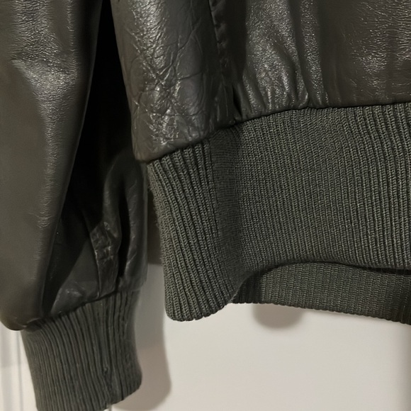 COPY - Members Only Leather Jacket Vintage Mens Gray Classic Iconic Style size … - Picture 11 of 16